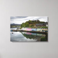 Casas coloridas en Portree, Skye