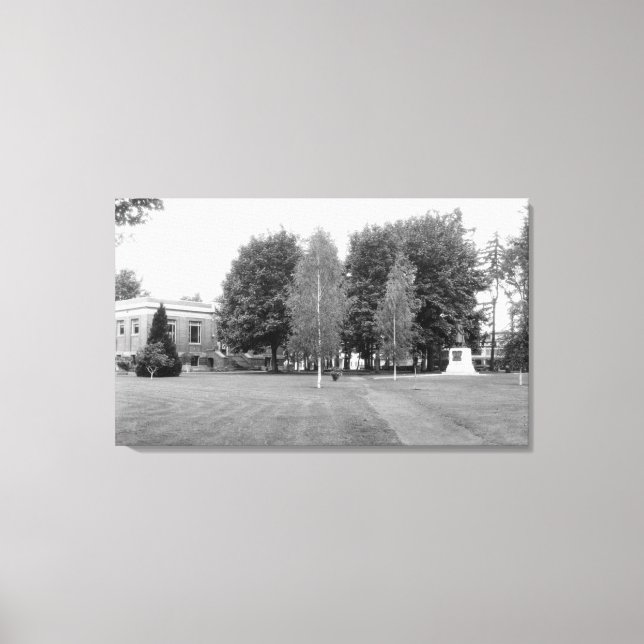 Lienzo Centralia, WA Town View of City Park Photography (Anverso)