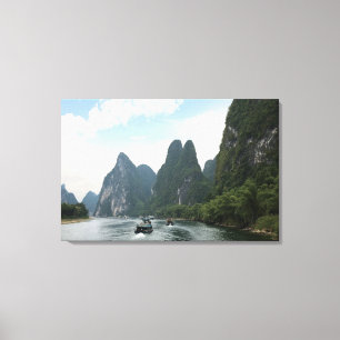 Lienzo China, Guilin, río Li, Barcos de río alineados