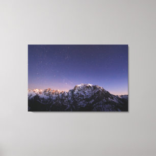 Lienzo Cielo estrellado sobre las montañas