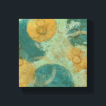 Lienzo Círculos azules y amarillos<br><div class="desc">Los círculos azules y amarillos pueblan este asombroso trabajo de Megan Meagher. Un verde lima clave sirve como fondo para los círculos coloridos. ¡Obtén una copia de esta gran impresión hoy!</div>