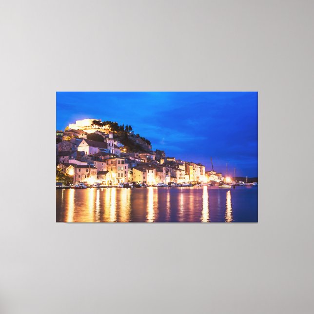 Lienzo Ciudad croata de Sibenik de noche (Anverso)