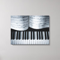 Claves de piano y libro de música
