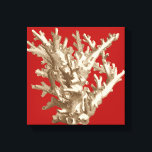 Lienzo Coral pequeño en rojo<br><div class="desc">Podrá explorar el mar bajo el agua con todas estas criaturas marinas. Esta vintage obra de arte marino con un fondo rojo y un coral de diseño es una perfecta incorporación para los amantes de la anémona marina. Imprima su arte hoy en su producto.</div>