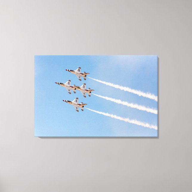 Lienzo Cuatro Thunderbirds F-16 vuelan en formación cerca (Anverso)