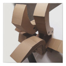 Escultura de cartón de inspiración Frank Gehry