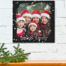 Foto de familia con nieve de Navidad adorable