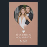 Lienzo De Imitación Foto Monograma Romántico Corazón Coordina Moderno<br><div class="desc">Fotografía Monograma Romántico Corazón Coordina Modern Faux Canvas Print Wall Art incluye tu foto favorita con tus coordenadas monográficas y personalizados de longitud y latitud que son especiales para ti en la tipografía de escritura moderna. Un regalo perfecto para bodas, cumpleaños, Navidades, El día de San Valentín, aniversario y mucho...</div>
