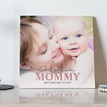 Lienzo De Imitación Momia fotográfica personalizada<br><div class="desc">Moderna placa fotográfica personalizada ideal para Día de la Madre, cumpleaños, navidades y más. ¡Un regalo que cualquier madre amaría! Las funciones de keepsake que te amo, sobre tu fotografía favorita, personalizada con el texto de plantilla 'MADRE' y un mensaje personal. Los estilos de fuente se pueden cambiar haciendo clic...</div>