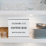 Lienzo De Imitación Personalizado Coffee Bar Farmhouse<br><div class="desc">Este adorable cartel de la barra de café puede ser personalizado con tu nombre para ese toque personal. Este letrero hace el regalo perfecto de la casa o la ducha de boda.</div>