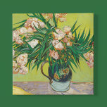 Lienzo De Imitación Vincent Van Gogh Oleanders Pintura Floral Vintage<br><div class="desc">Hermosa obra de arte de 1888 del famoso pintor impresionista Vincent Van Gogh. Este impresionante arte floral luce flores de Oleander en un jarrón sobre una mesa con libros amarillos sobre una bonita huella verde para la decoración de las habitaciones vintage.</div>