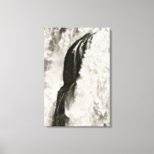 LIENZO DETALLE BLANCO Y NEGRO DE LA CASCADA