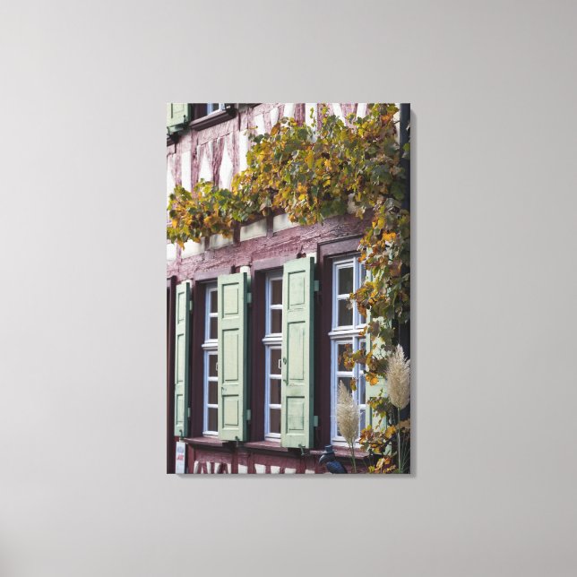 Lienzo Detalle de casa con entramado de madera (Anverso)