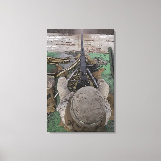 Lienzo El marine estadounidense dispara una ametralladora (Anverso)