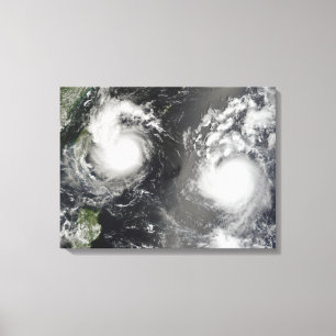 Lienzo El tifón Saomai y la tormenta tropical Bopha