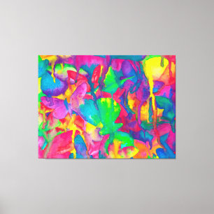 Lienzo Ella aguanta la mariposa brillante