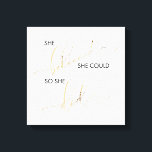 Lienzo Ella Creía Que Podía Así Que Inspiró Cita<br><div class="desc">En nuestra tipografía, una cita de arte mural de tela estirada, se puede leer la frase "Ella cree que pudo y lo hizo". Se cree y se cree que están en un hermoso guión de caligrafía con letras ricamente adornadas con falso Relieve metalizado de oro, que contrasta maravillosamente con el...</div>