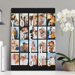 Lienzo Eres el único romántico negro de 20 Collages de fo<br><div class="desc">Regalo de lienzo fotográfico romántico para tu pareja - perfecto para un regalo de aniversario boda, compromiso, prop. etc. El diseño presenta una impresión de gran tamaño que dice "Eres el único", mostrada como superposición en tus imágenes. La plantilla de fotos está configurada para que añadas 20 de tus fotos...</div>