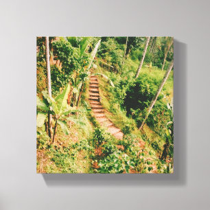 Lienzo Escalera de bosques lluviosos de Bali