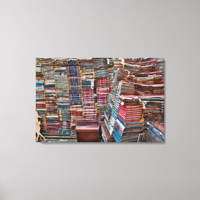 Lienzo Escalera De Libros Antiguos (Anverso)