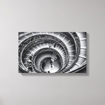 Escalera en blanco y negro