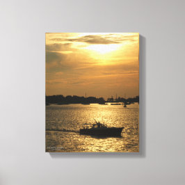 Lienzo Escena De Barco En El Puerto Detrás De Las Nubes