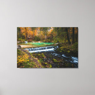 Lienzo Escenario de cascada otoñal en Kamniška Bistrica, 