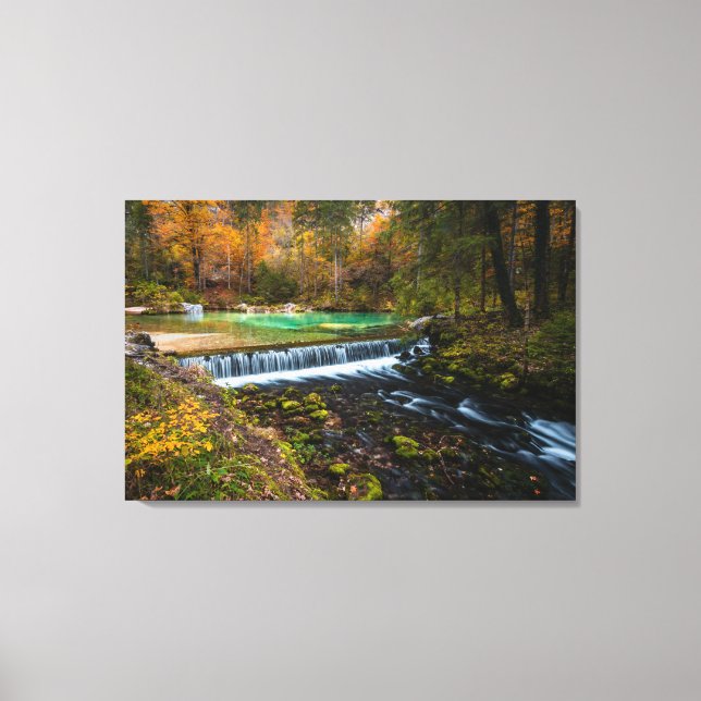 Lienzo Escenario de cascada otoñal en Kamniška Bistrica,  (Anverso)