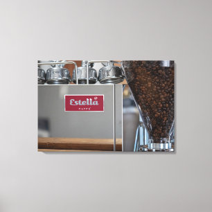 Lienzo Espresso Elegance: Un vistazo a Estella Caffè