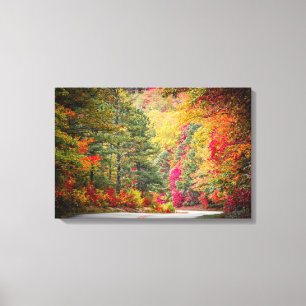 Lienzo estación del otoño en las montañas