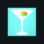 Lienzo estirado clásico Martini de película (turqu<br><div class="desc">Este clásico de la película Martini Stretched Canvas presenta un fondo turquesa y la imagen de una silueta blanca de un cristal de martini. En el interior de la copa hay una gloriosa aceituna verde con un pimento naranja. Esta es una divertida pieza de arte mural para todos los que...</div>