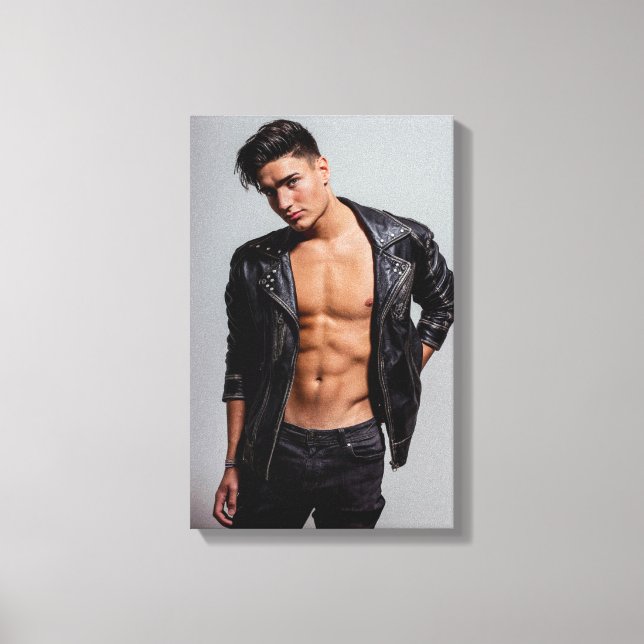 LIENZO ESTIRADO DE HOMBRE JOVEN GUAPO (Anverso)