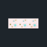 Lienzo Estrellas atómicas de Icónica Rosa<br><div class="desc">Este patrón de impresión de tela estirada con estribos atómicos cónicos rosados presenta estallidos atómicos icónicos. ¡Así es! La vieja escuela, el fondo de color rosa de la primera dama con especkles de oro, es el escenario perfecto para el turquesa vibrante, el apetitoso apio y los círculos kitschy de color...</div>