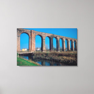 Lienzo Europa, Italia. Acueducto cerca de Lucca.