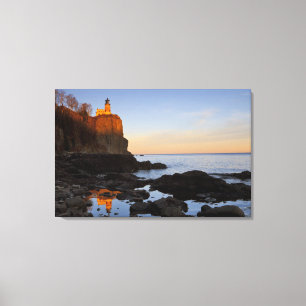 Lienzo Faro de Split Rock al atardecer cerca de Two