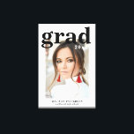 Lienzo Fiesta de Graduación con Foto Elegante Escritura M<br><div class="desc">La impresión artística en lienzo de Fiesta de Graduación con Foto Elegante Escritura Moderna presenta tu foto favorita con el sencillo texto negro "Grad (año)" y tu nombre y detalles personalizados de graduación en la parte frontal. Perfecto para el graduado como regalo de graduación o decoración para la fiesta de...</div>