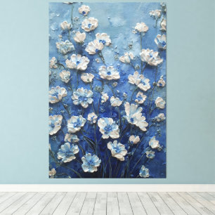 Lienzo Flores blancas y azules en pared abstracta azul ri