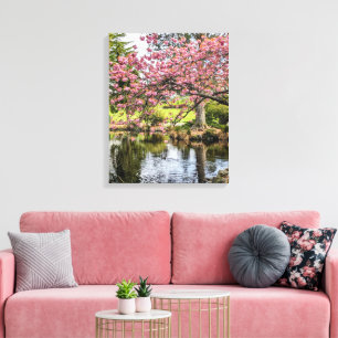 Lienzo Flores de cerezo rosadas y estanque fotográfico