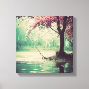 Lienzo Flores rosas tranquilas en un lago sereno