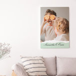 Lienzo Foto familiar moderna y regalo personalizado de fá<br><div class="desc">Presentamos la foto familiar moderna y el regalo personalizado de la Casa de la Moneda! Este regalo único y reflexivo está diseñado para celebrar y apreciar los momentos especiales de su familia. Dé el regalo de recuerdos preciados y dulzura personalizada con el regalo de la Fábrica de la Moneda de...</div>