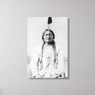 Lienzo Fotografía de época del líder lakota sentado al