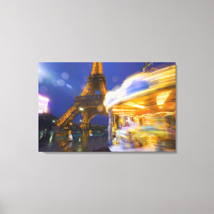 Lienzo Francia, París. Torre Eiffel en antiniebla ilumin