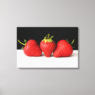 Lienzo Fresas de color negro sobre blanco 24x16 (60x40cm)