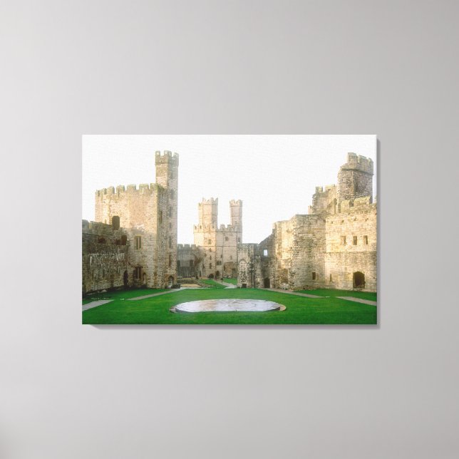 Lienzo Gales, castillo de Caernarfon, uno de los (Anverso)