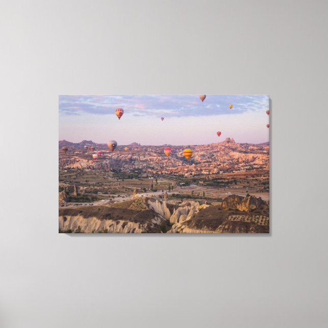 Lienzo Globos de aire caliente sobre Cappadocia (Anverso)