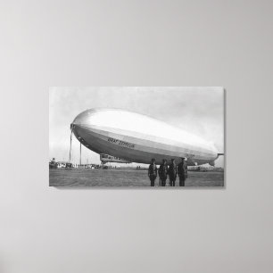 Lienzo Graf Zeppelin Blimp View del primer