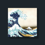 Lienzo Gran ola restaurada de Kanagawa por Hokusai<br><div class="desc">La Gran Ola de Kanagawa (神 奈 川 沖 裏 Kanagawa-oki nami ura?, "Under a wave off Kanagawa"), también conocida como La Gran Ola o simplemente La Ola, es una huella de madera del artista japonés Ukiyo-e Hokusai. Se publicó en algún momento entre 1829 y 1833[1] a finales del período...</div>