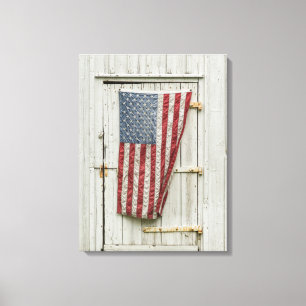 Lienzo Granjas Puerta de establo blanco con bandera est