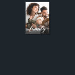 Lienzo Guión familiar elegante de fotografía personalizad<br><div class="desc">¡Una obra de arte, tu familia! Cree una impresión de lienzo única y personalizada con un guión elegante para la palabra "familia". Personalizar esta impresión con tu foto familiar más favorita de la sesión fotográfica. Una hermosa pieza para el mantel, dormitorio, oficina o habitación familiar. Póngase en contacto con info@lddesignloft.com...</div>