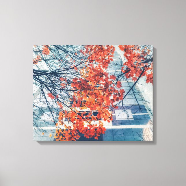 Lienzo Hojas de otoño rojas y edificio urbano (Anverso)